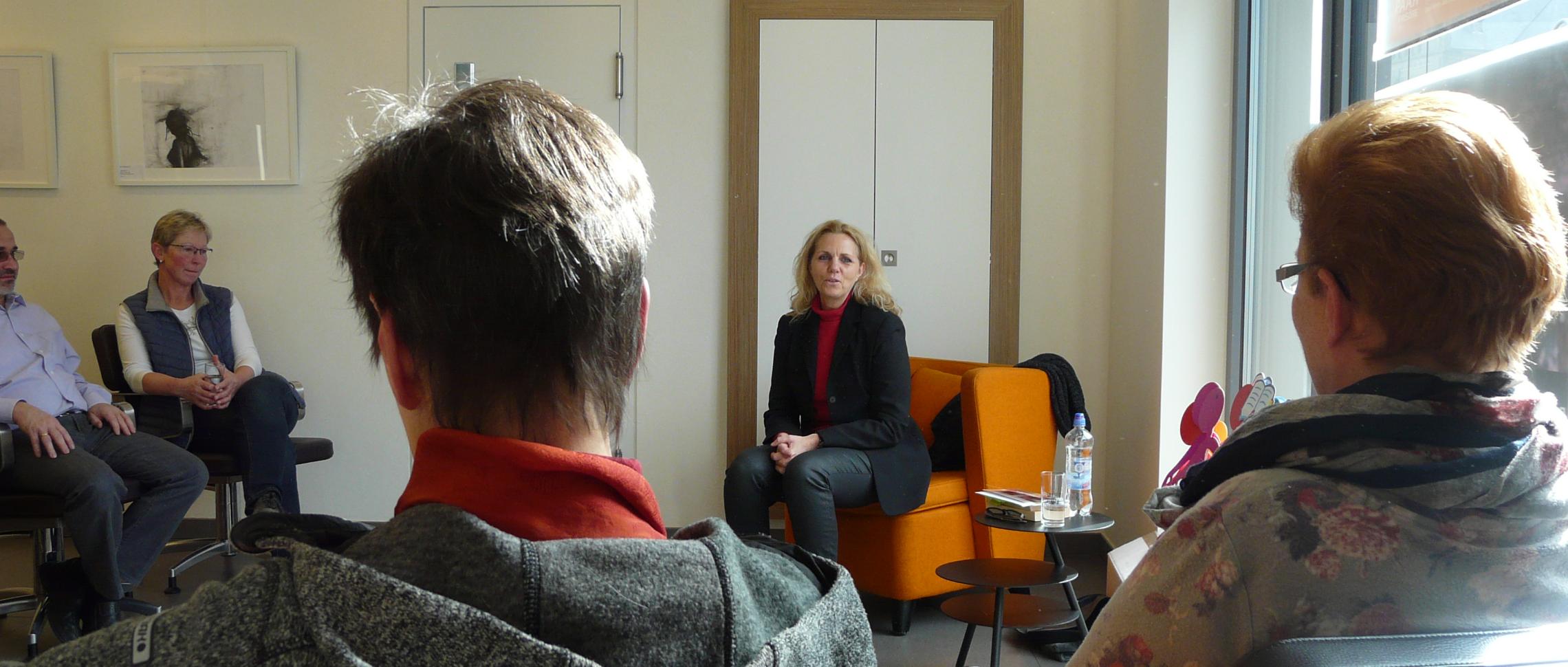 Paar Frisöre - Anja Kuypers liest 